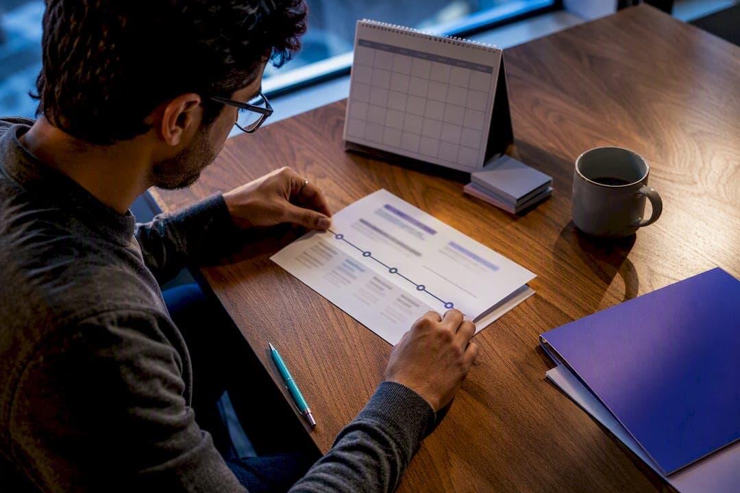 Fix Employment Gaps on a Resume: U.S. Rules and 30–45s Scripts